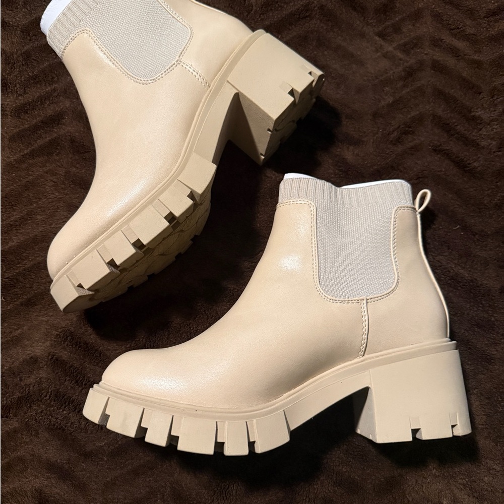 Chic Cream Ankle Boots with Rugged Sole